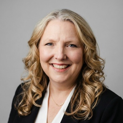 Headshot of Christina Barnes, PharmD, BS ‘97