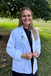 Headshot of Olivia Skalicki