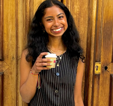 Nivedha Sriramji headshot