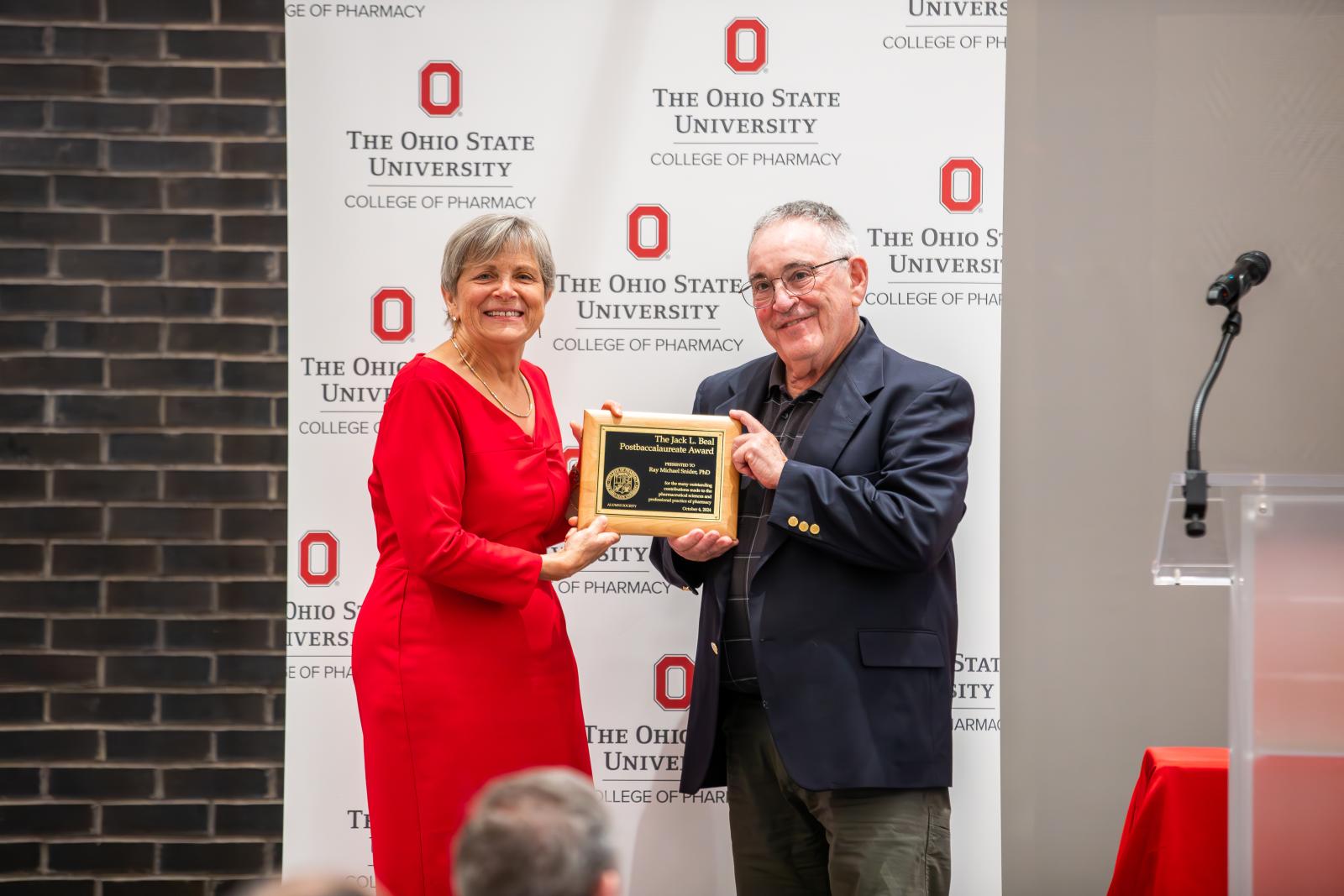 Mike Snider accepting award