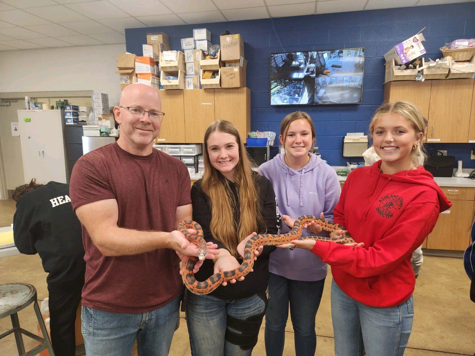 Dr. Vick with a veterinary technician class