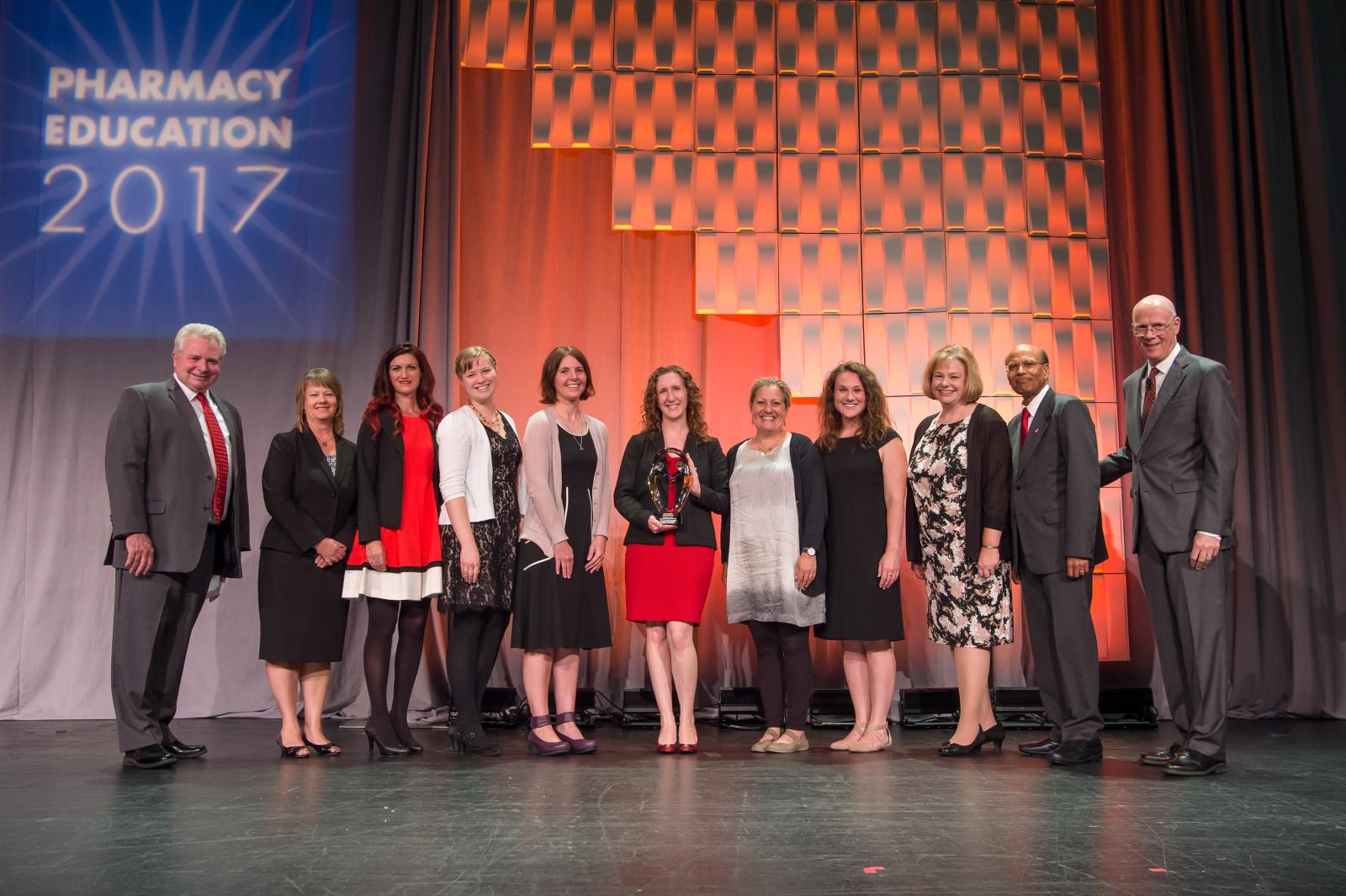 College of Pharmacy faculty and staff accepting the Weaver Award at the AACP 2017 Annual Meeting