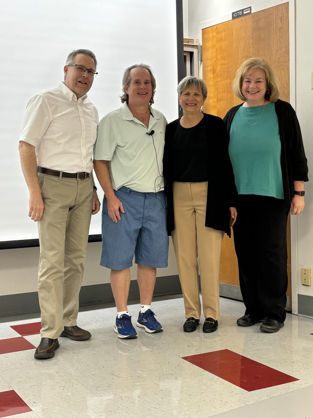 Dr. Sullivan receives the Balshone Distinguished Teaching Award