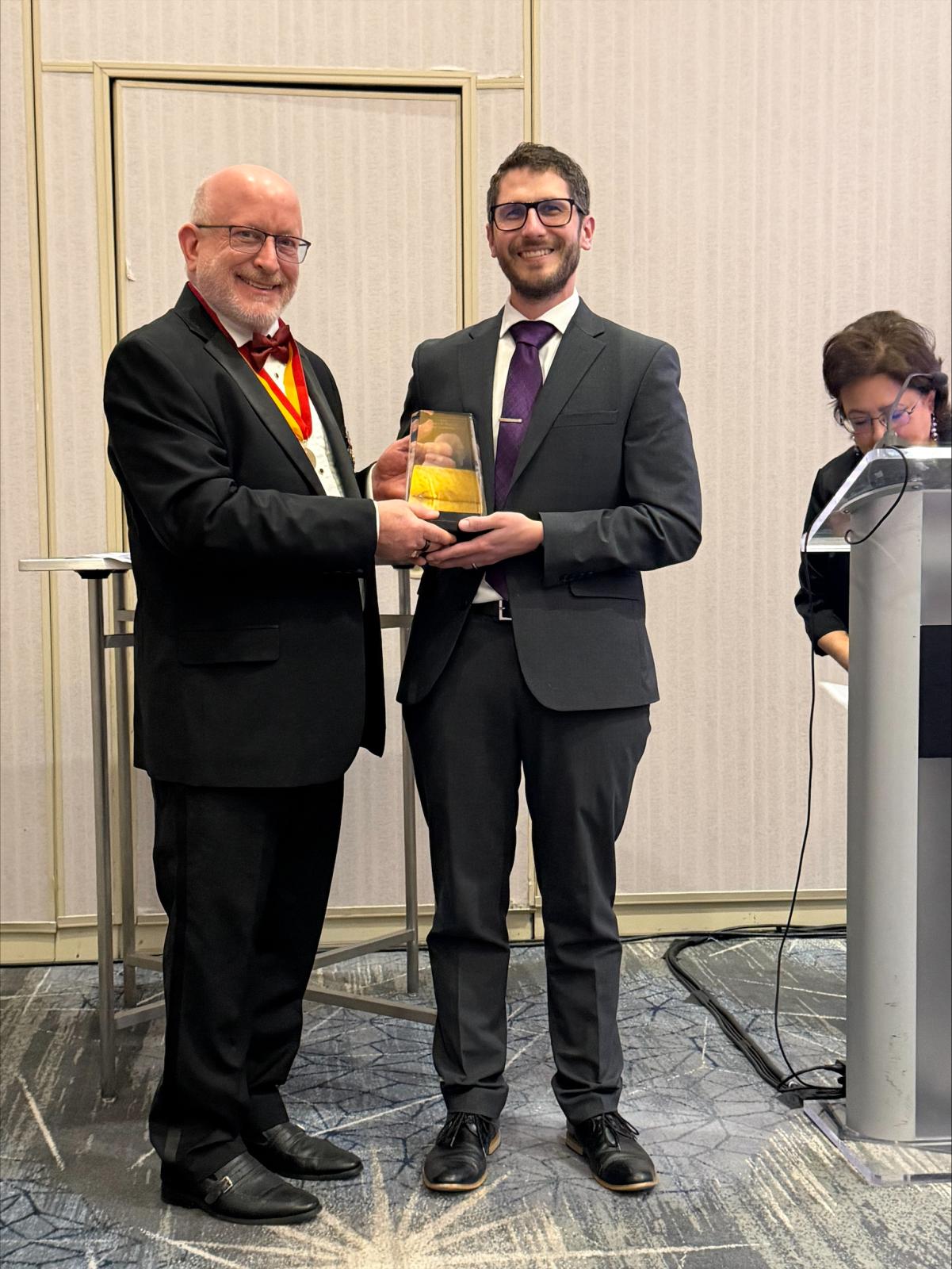 Dr. Murphy receiving his award 