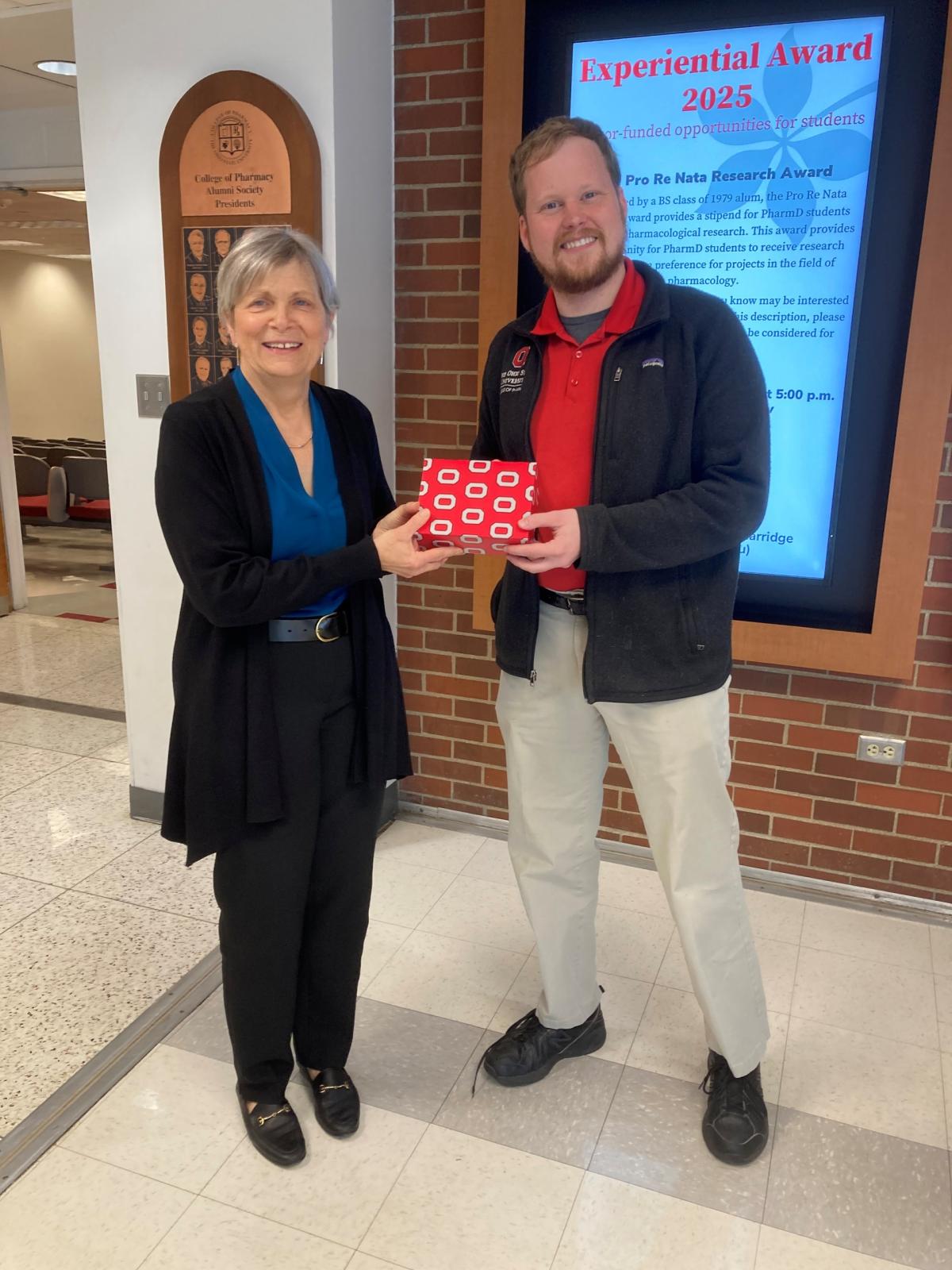 nick denton receiving award from dean kroetz